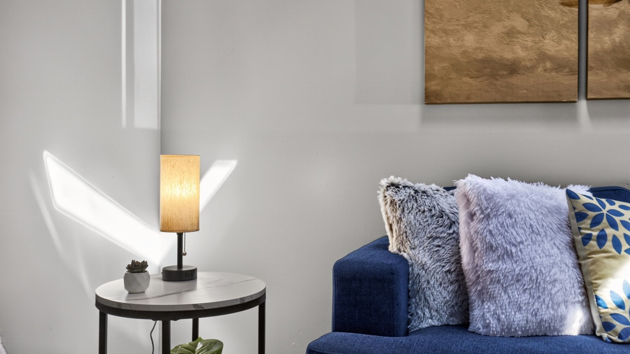Photo of Livingroom in Bay City