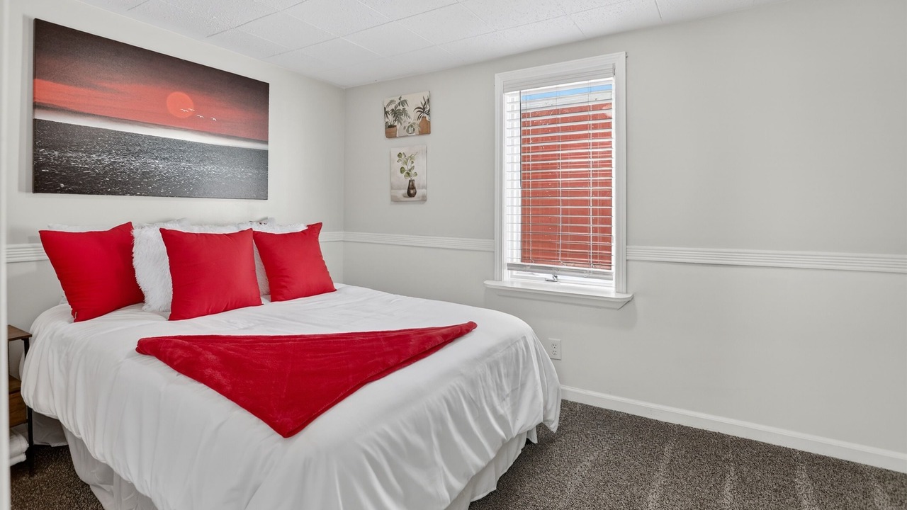 Photo of Bedroom in Bay City
