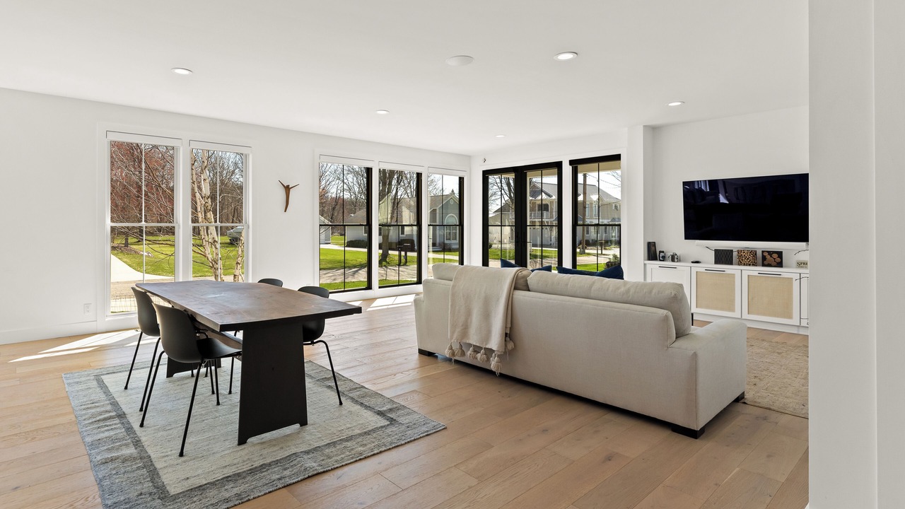 Photo of Livingroom in Spring Lake