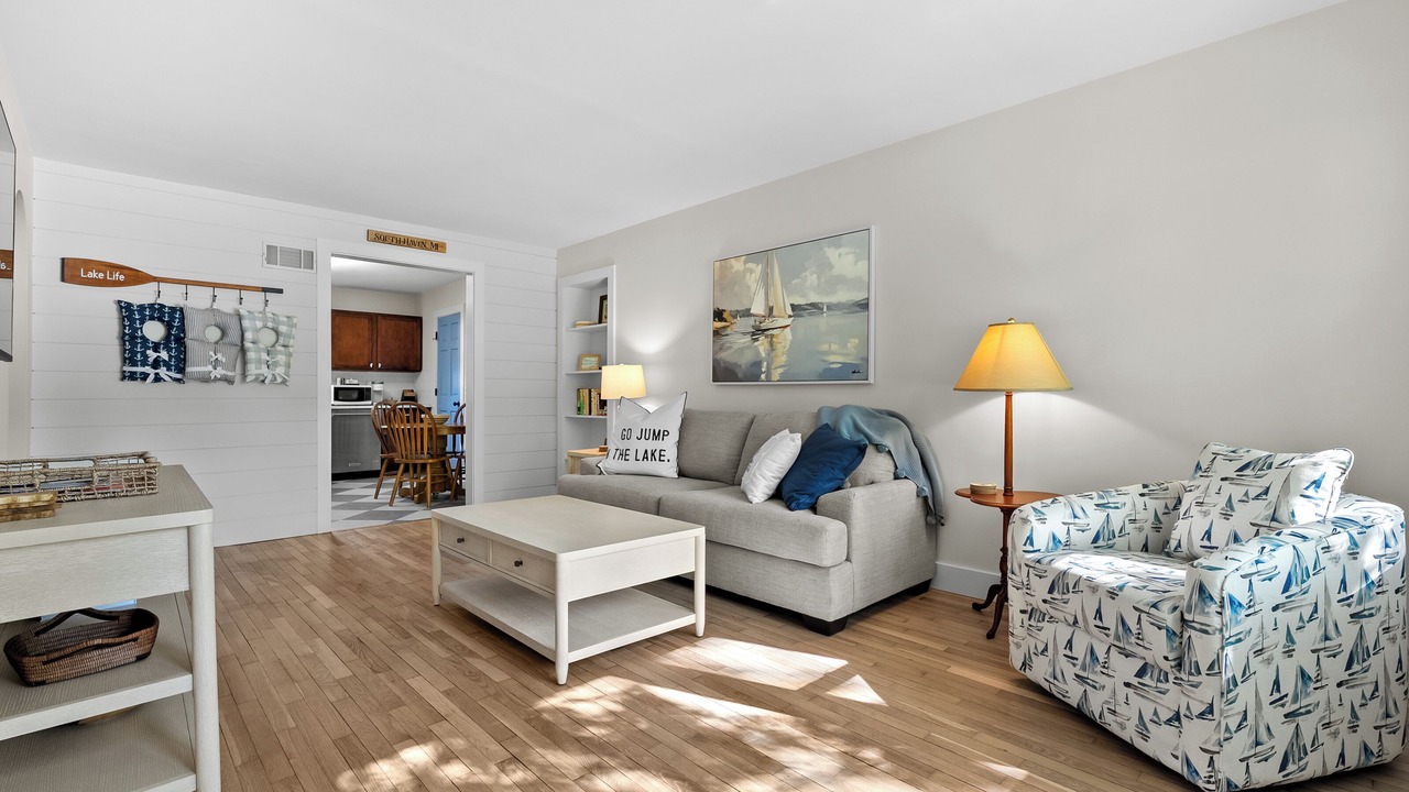Photo of Livingroom in South Haven
