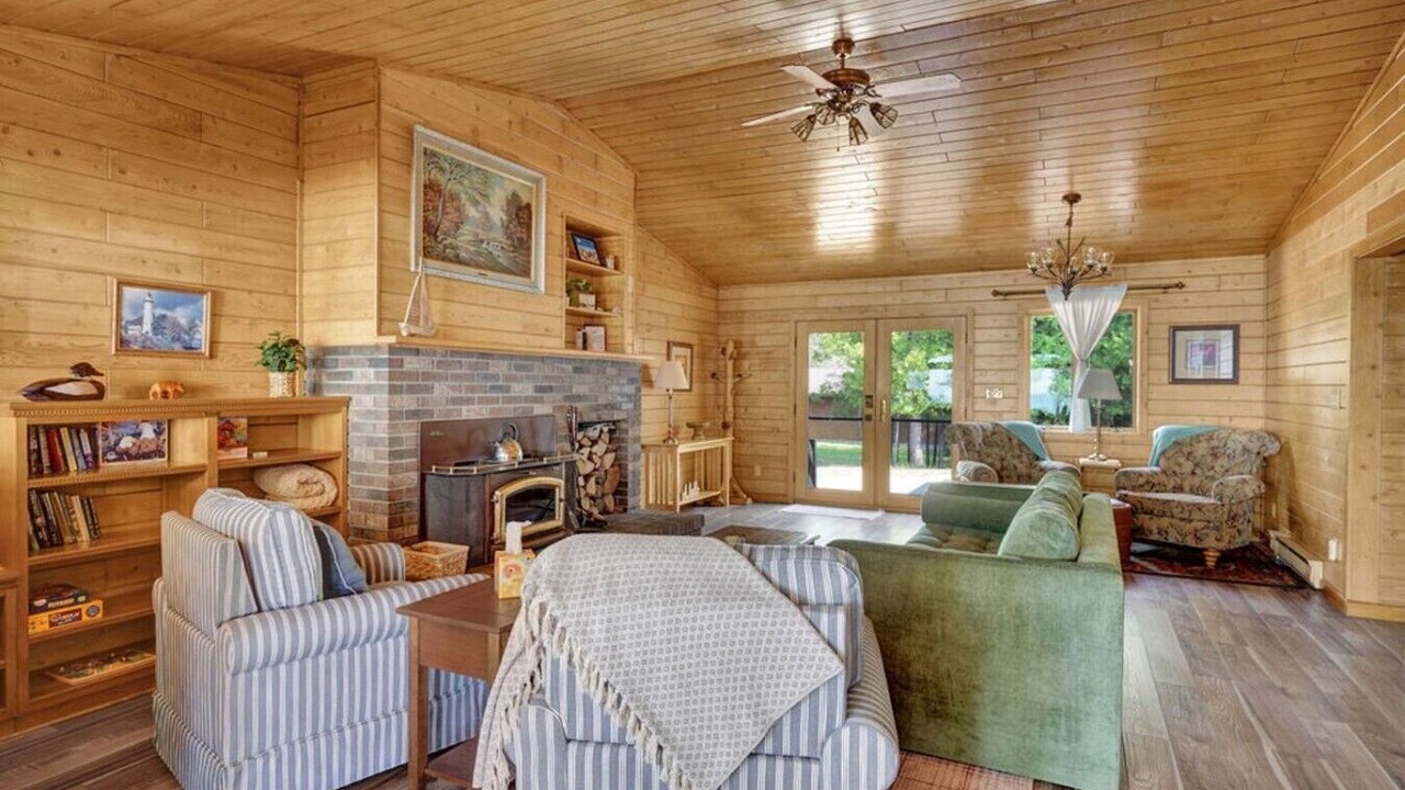 Photo of Livingroom in Alpena
