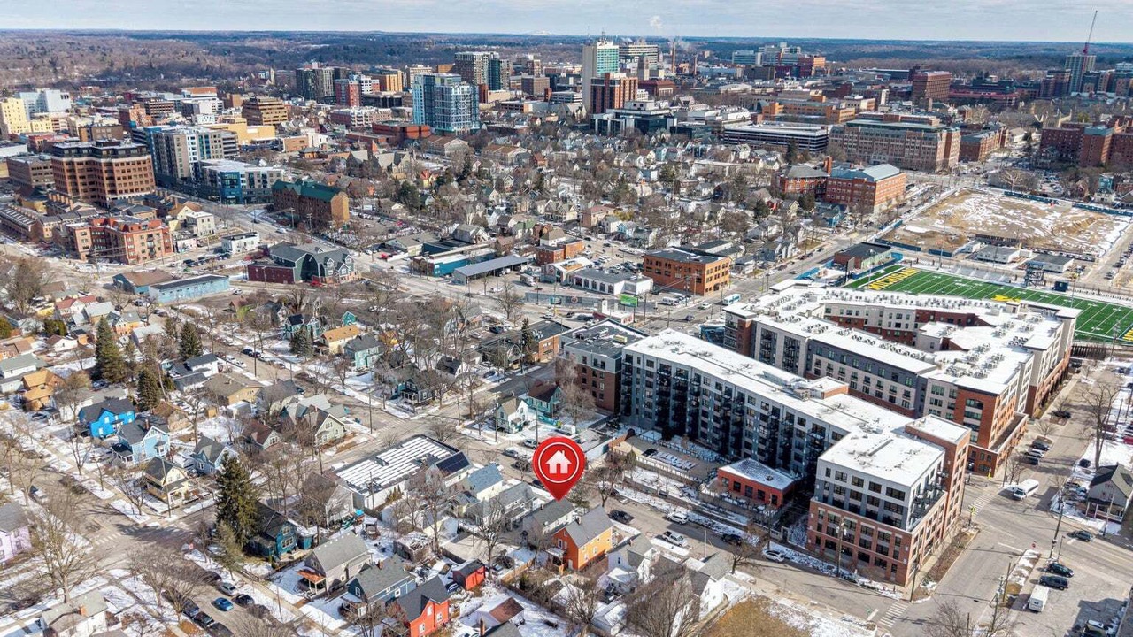 Photo of Outdoor in Old West Side