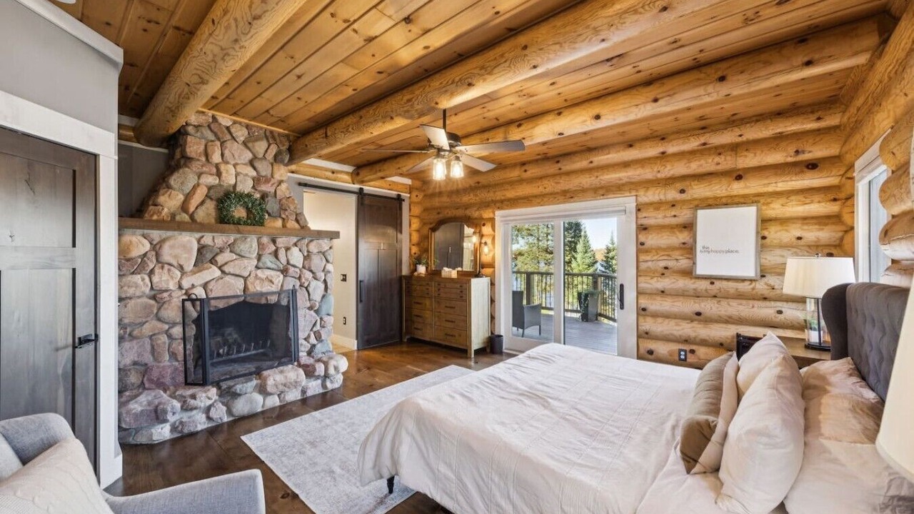Photo of Livingroom in Stone Lake