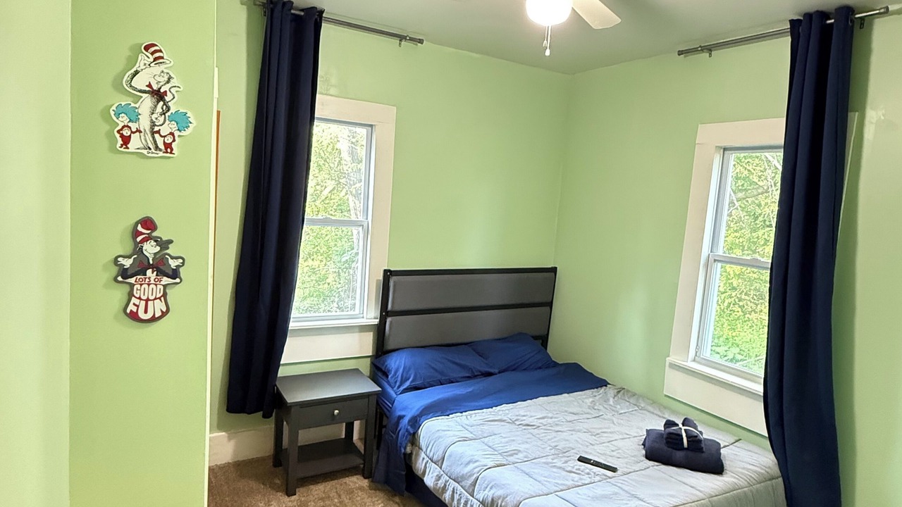 Photo of Bedroom in Detroit