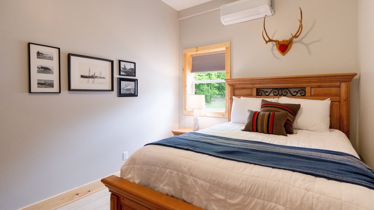 Photo of Bedroom in Saugatuck