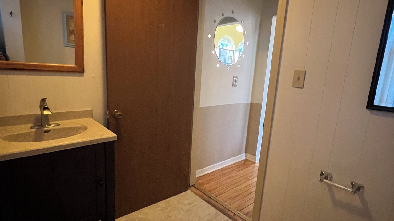 Photo of Bathroom in Onondaga