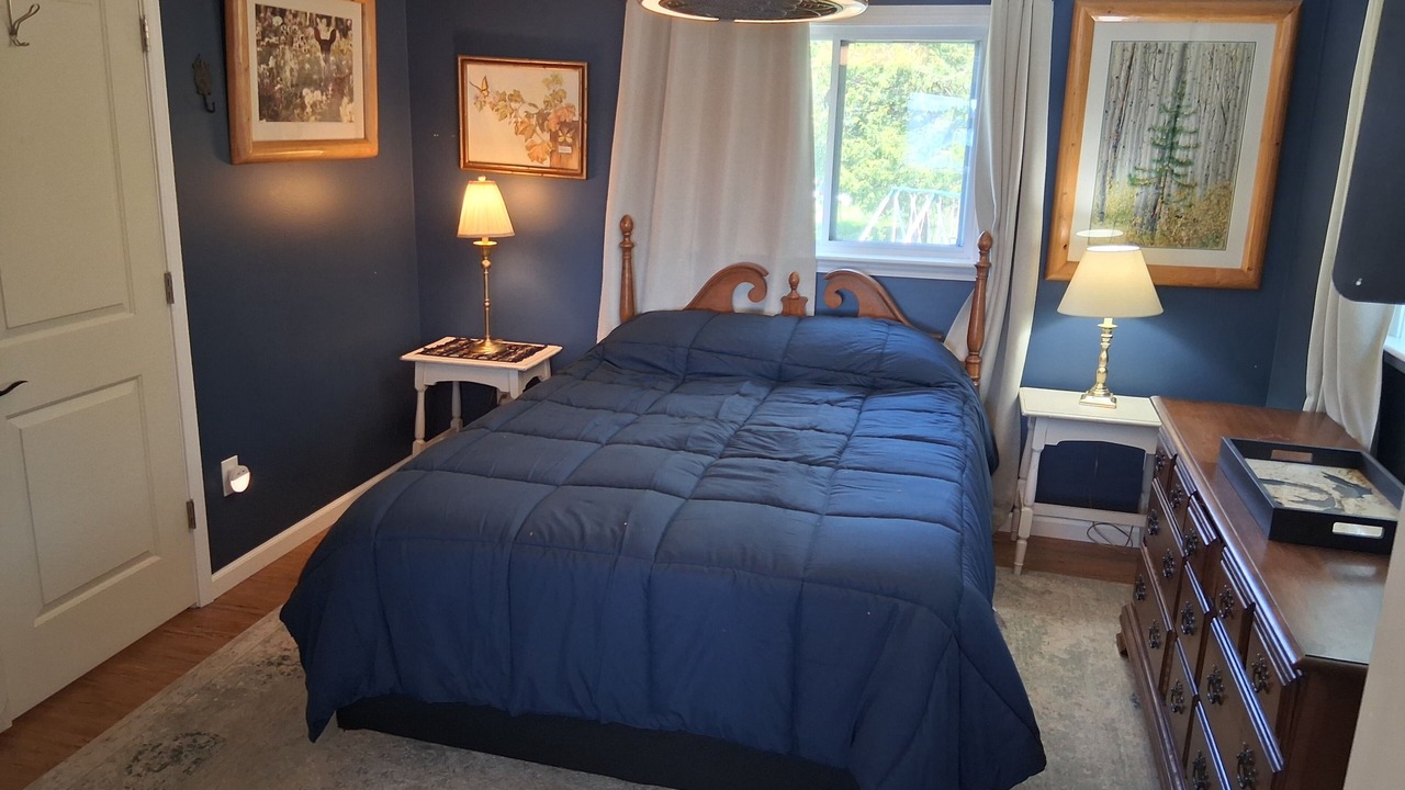 Photo of Bedroom in Alpena