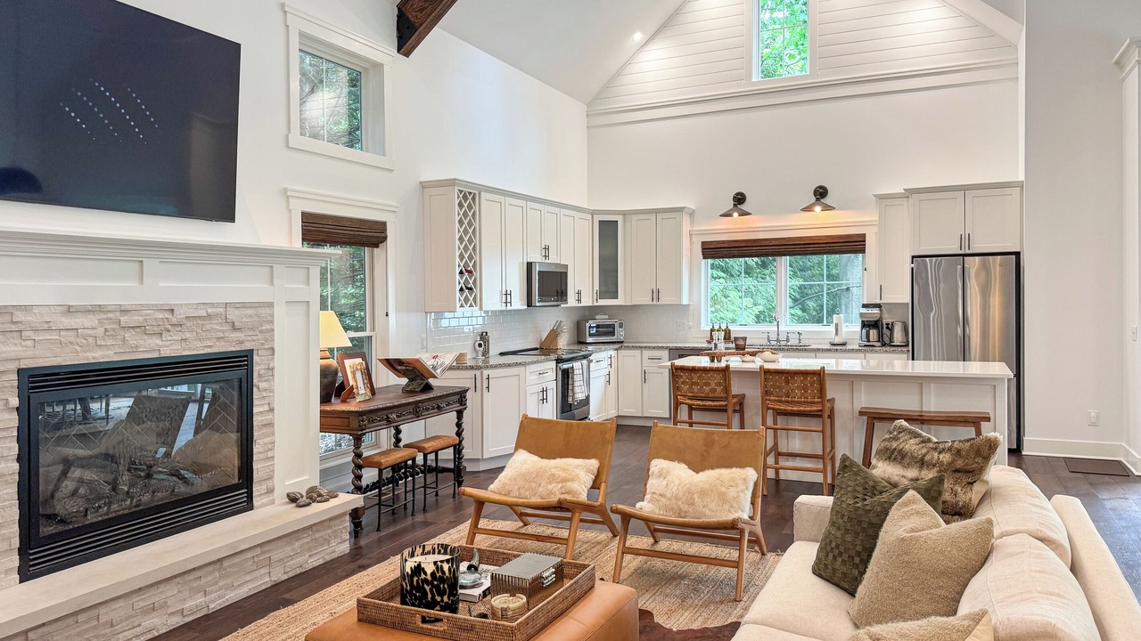 Photo of Livingroom in Harbor Springs