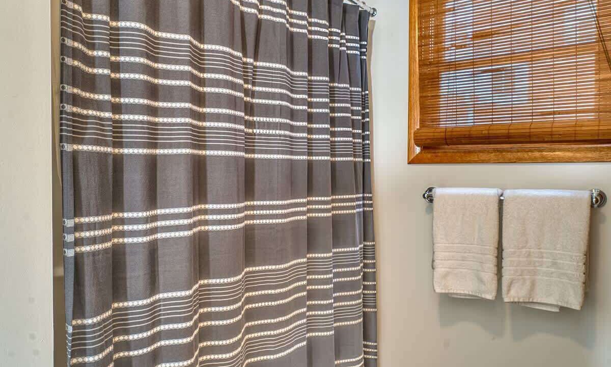 Photo of Bathroom in Coral