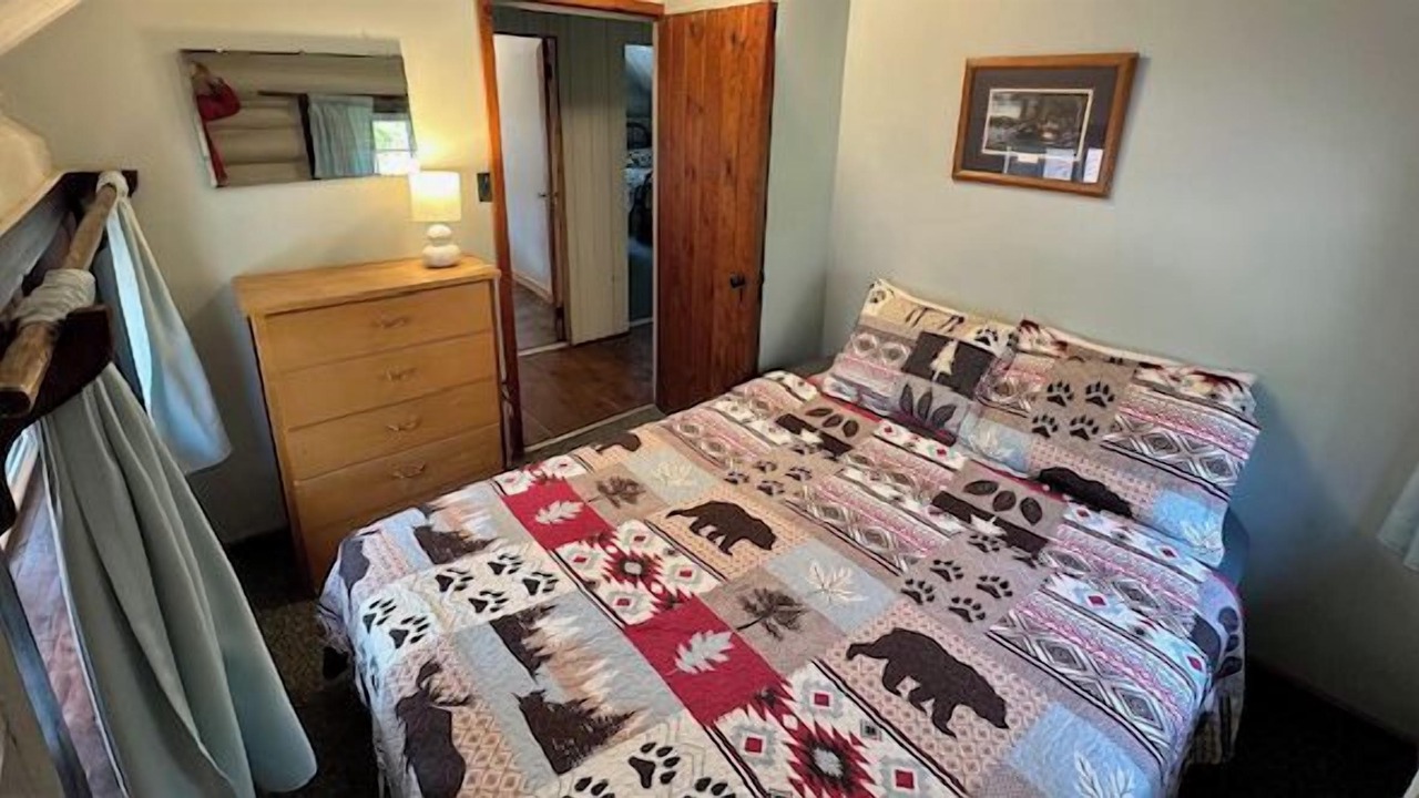 Photo of Bedroom in Au Train