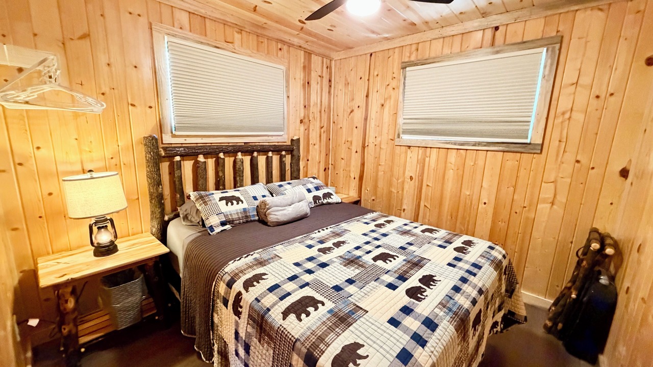 Photo of Bedroom in Au Train