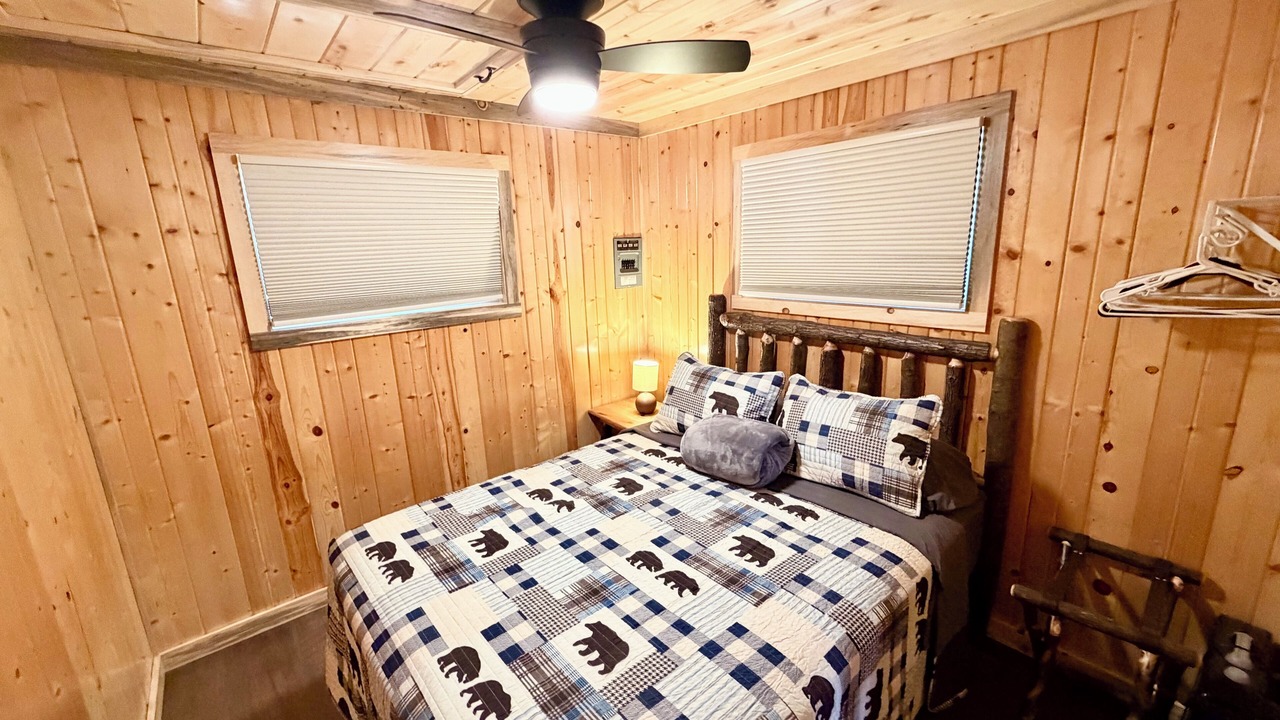 Photo of Bedroom in Au Train
