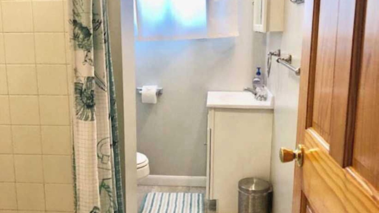 Photo of Bathroom in Munising