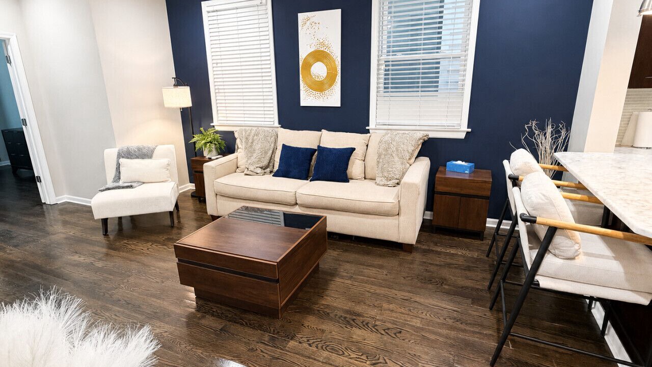Photo of Livingroom in Roscoe Village