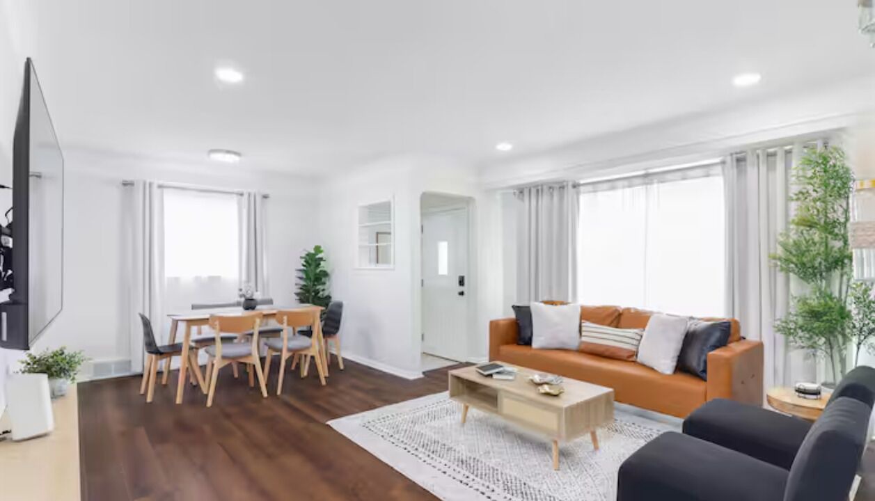 Photo of Livingroom in Garden City