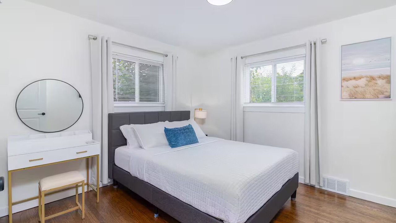 Photo of Bedroom in Garden City