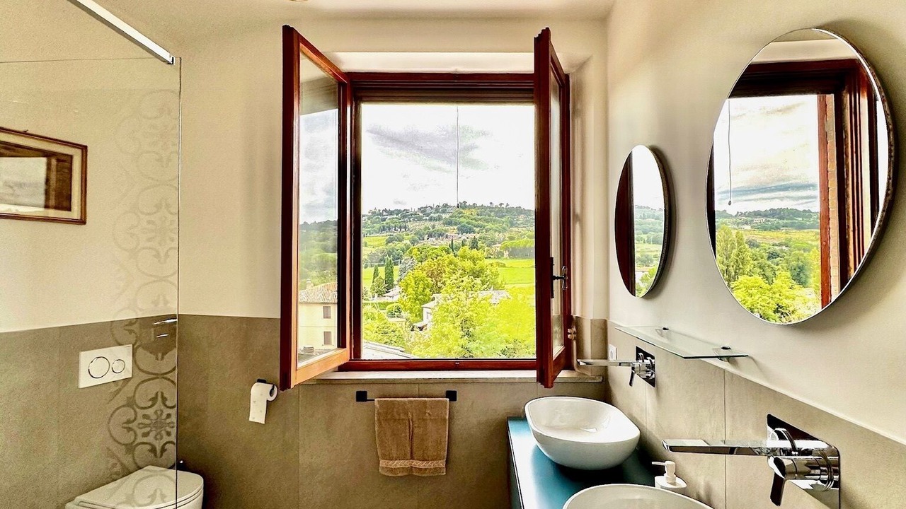 Photo of Bathroom in Guzman