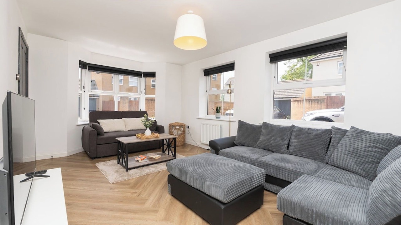 Photo of Livingroom in Patchway