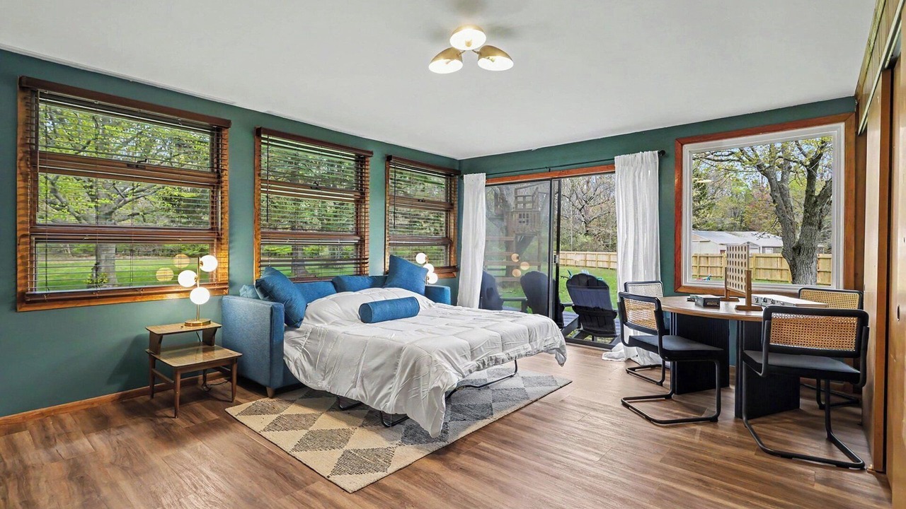 Photo of Bedroom in South Haven