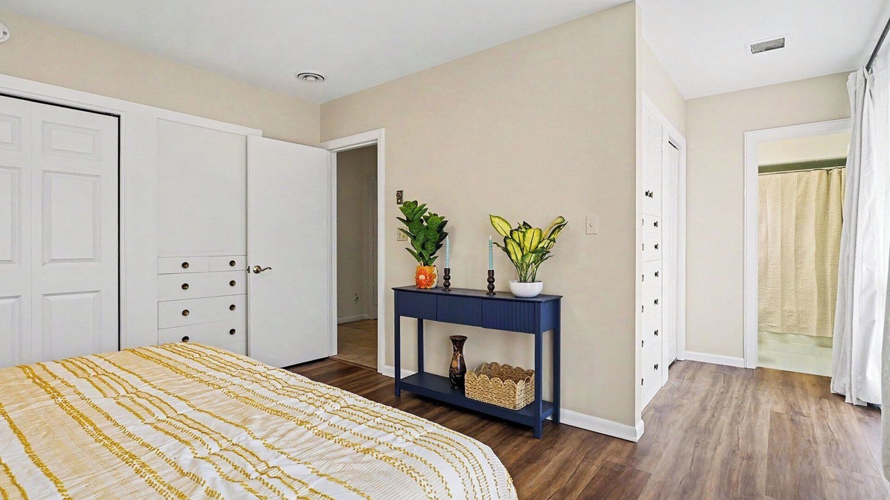 Photo of Bedroom in South Haven