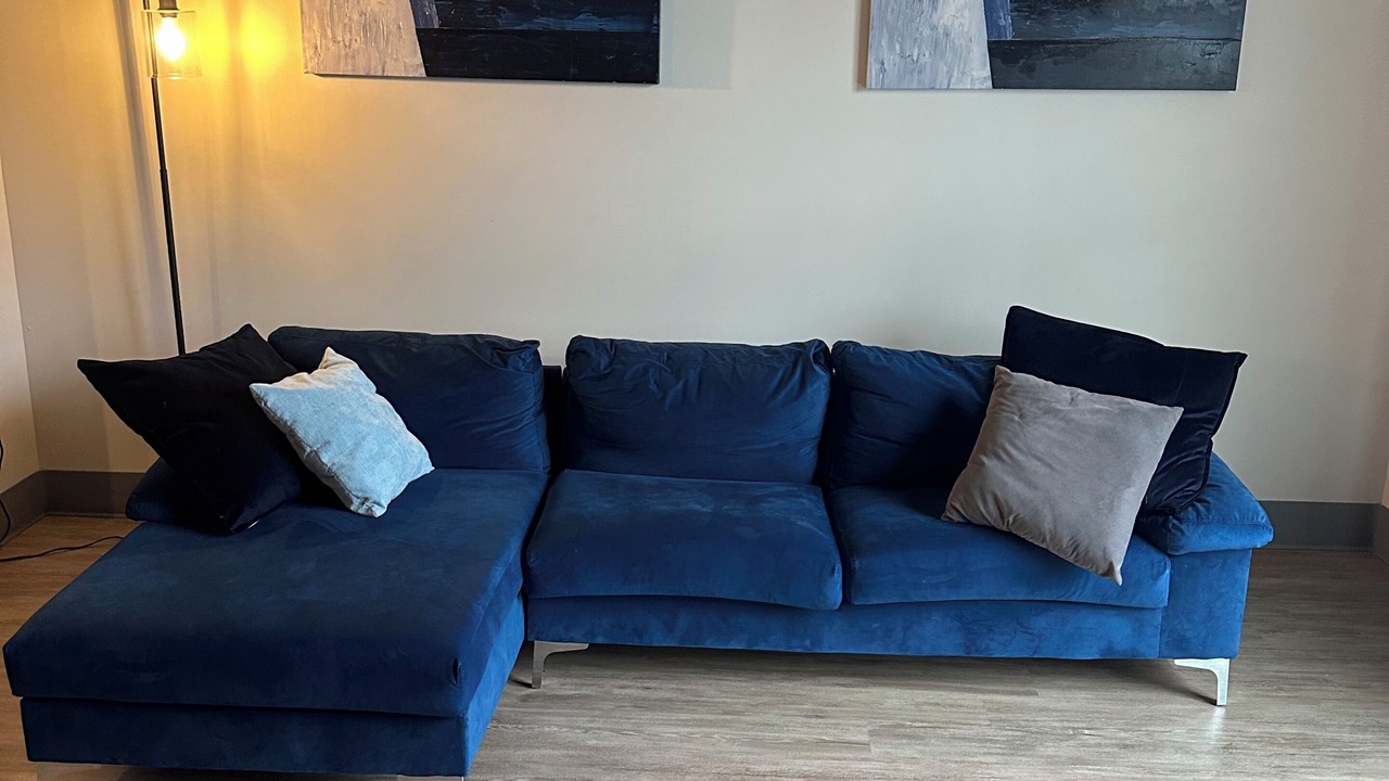 Photo of Livingroom in Central Business District
