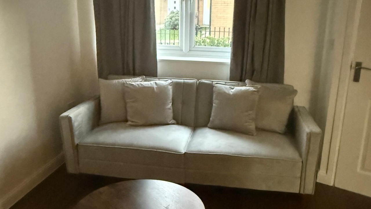 Photo of Livingroom in Patchway