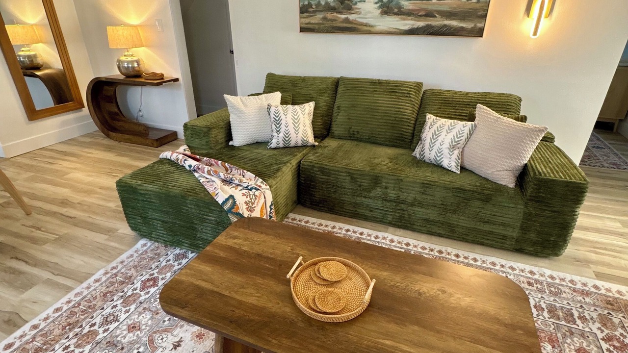 Photo of Livingroom in Bay City
