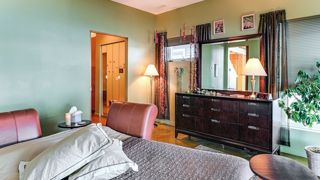 Photo of Bedroom in Lake Odessa