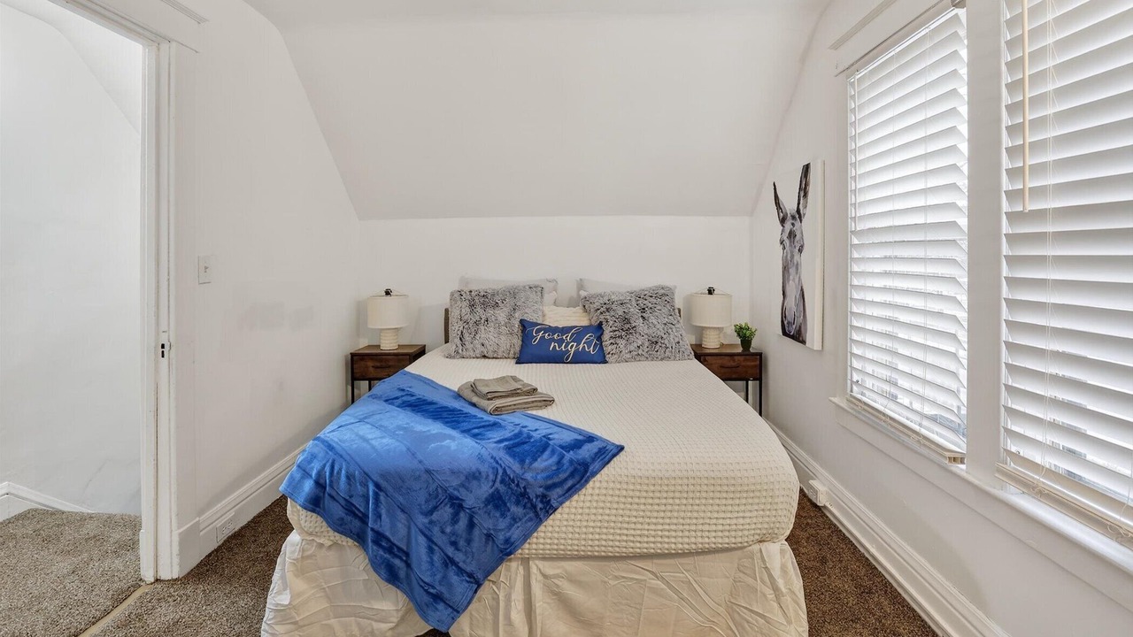 Photo of Bedroom in Bay City