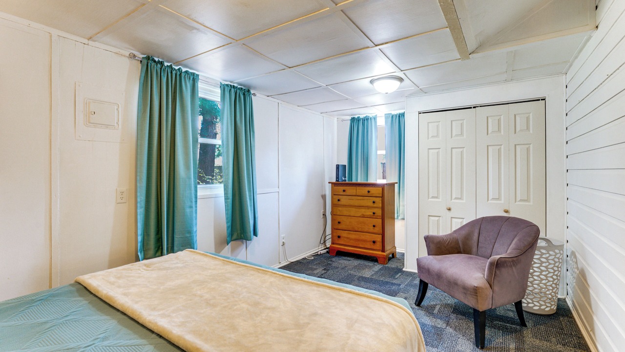 Photo of Bedroom in Burtchville