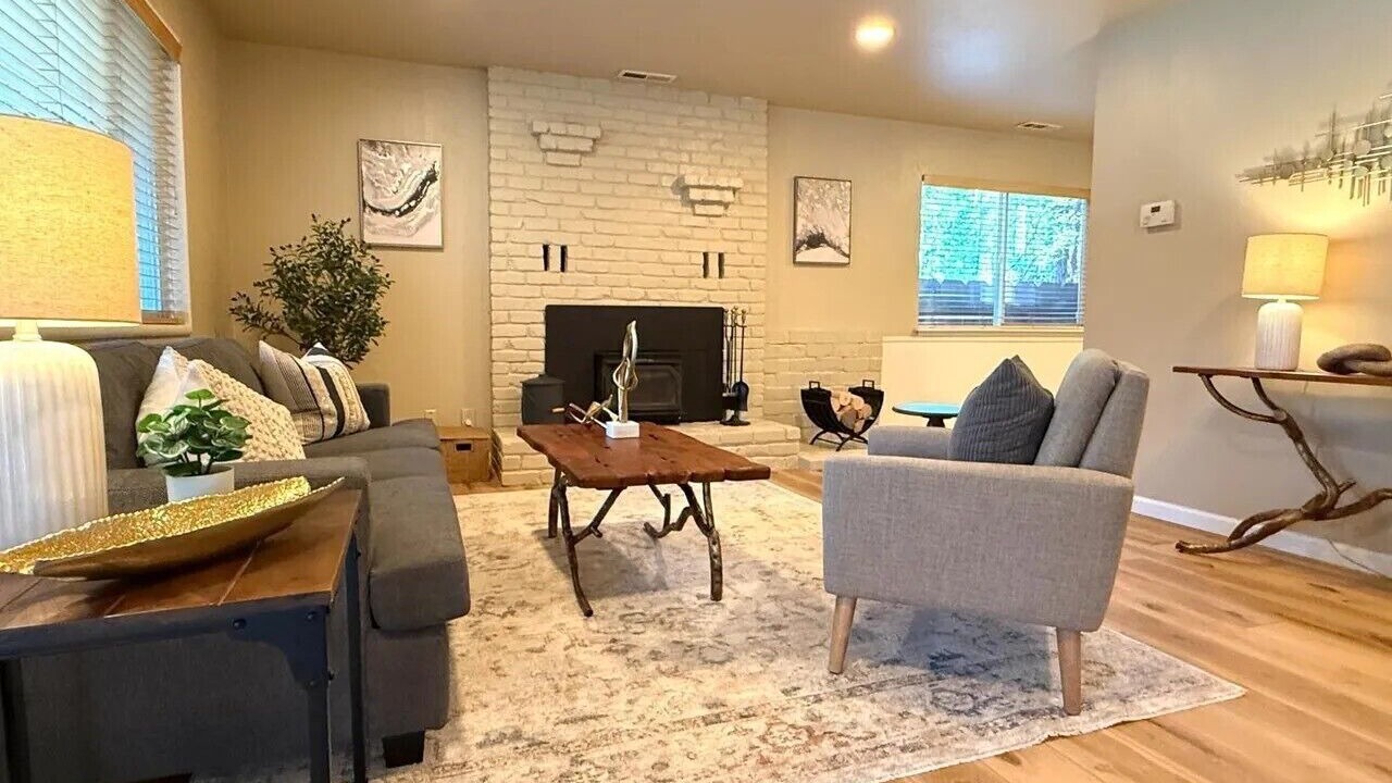 Photo of Livingroom in Bijou Pines