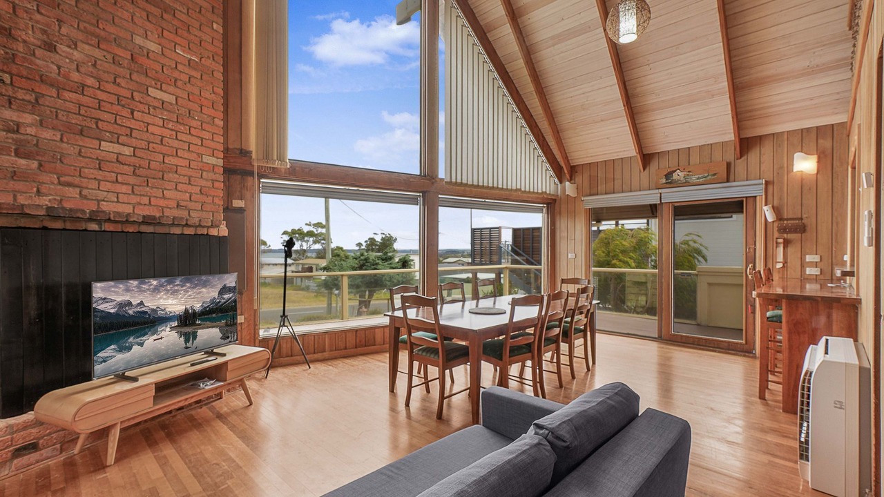 Photo of Livingroom in Coronet Bay