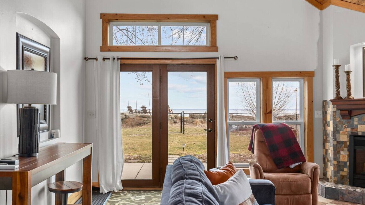 Photo of Livingroom in Little Suamico