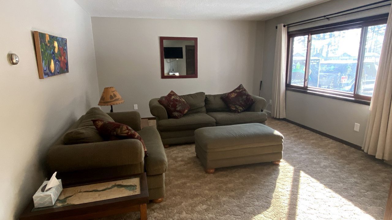 Photo of Livingroom in Cadillac