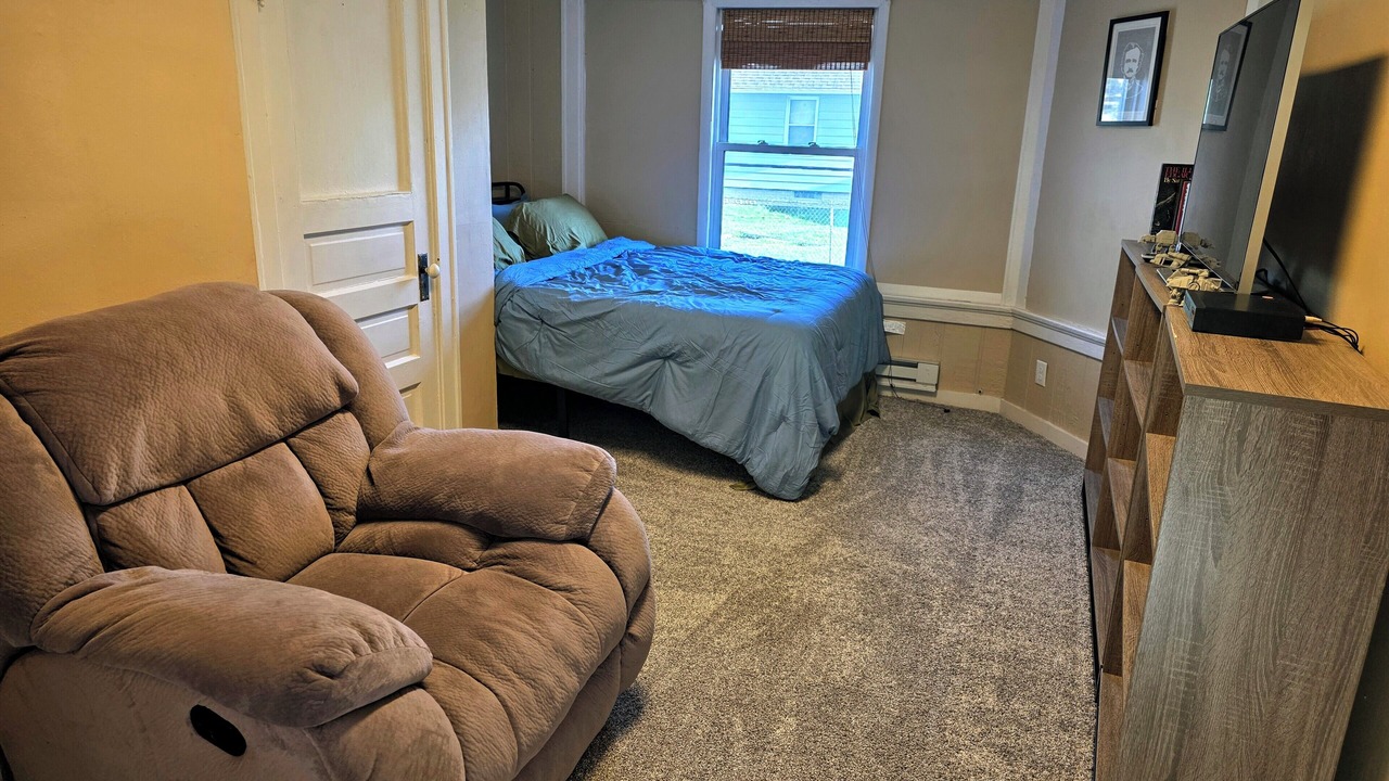 Photo of Bedroom in Rossford