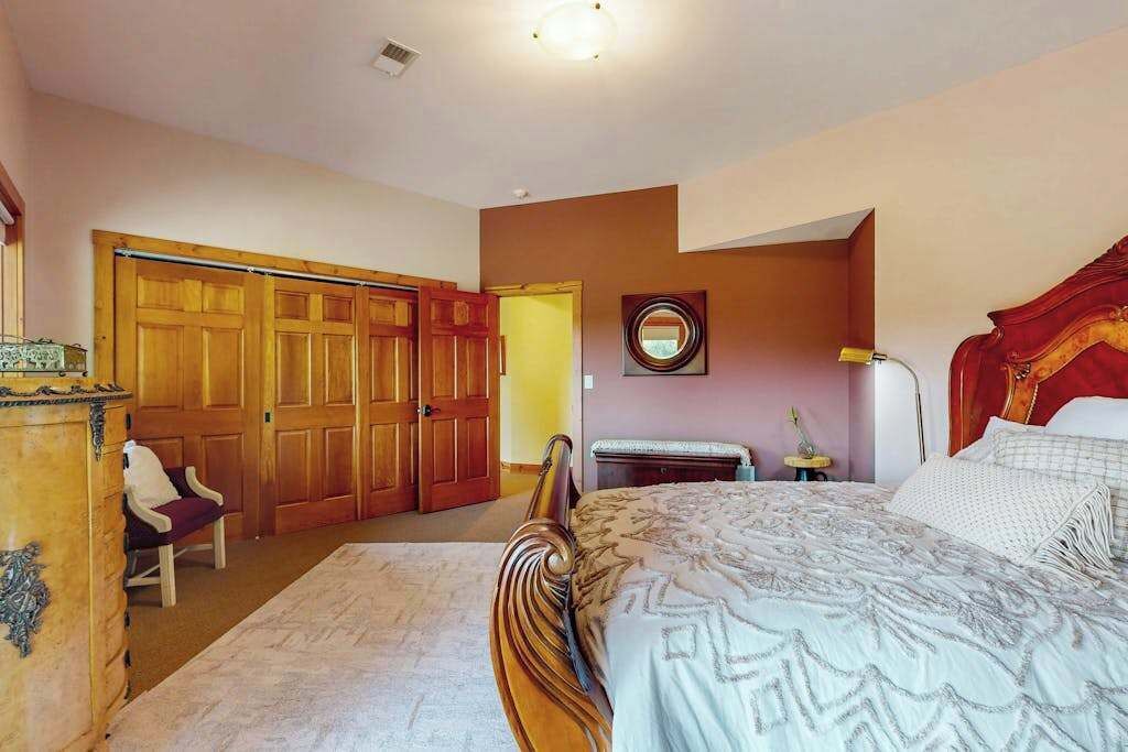 Photo of Bedroom in Benton Harbor