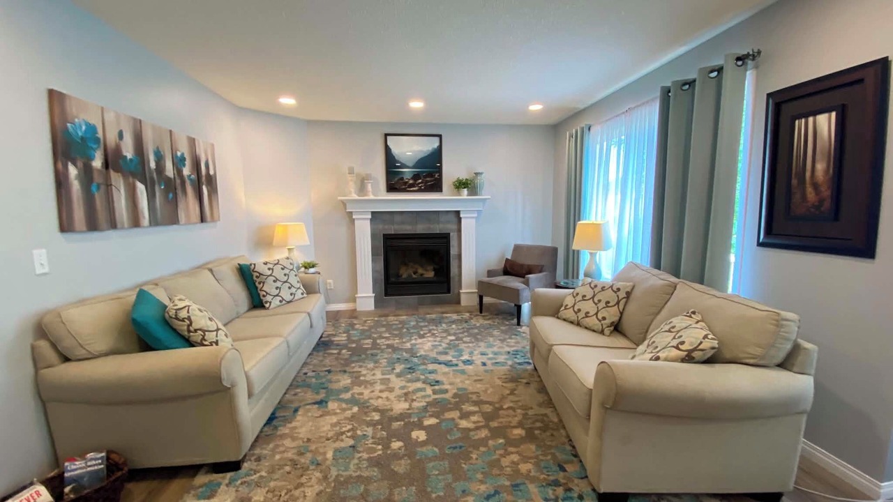 Photo of Livingroom in Airdrie