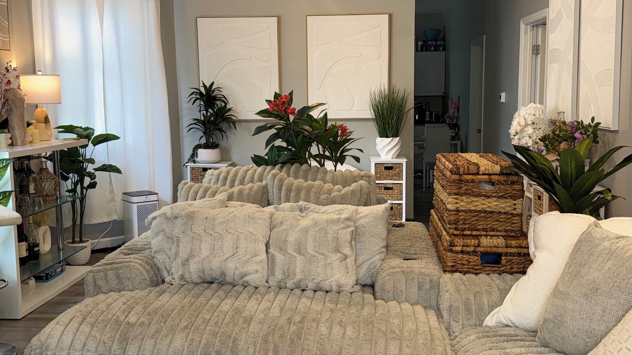 Photo of Livingroom in Greater Grand Crossing