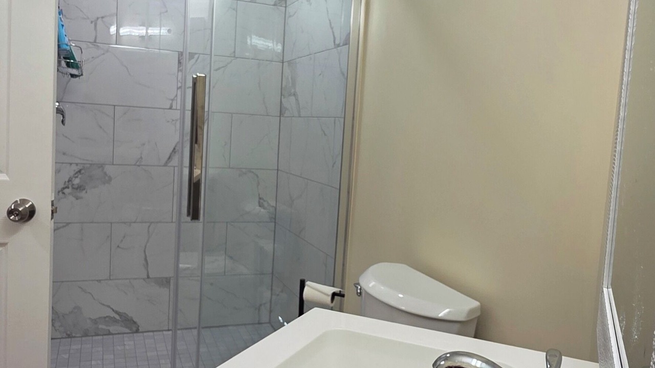 Photo of Bathroom in Valley Ridge