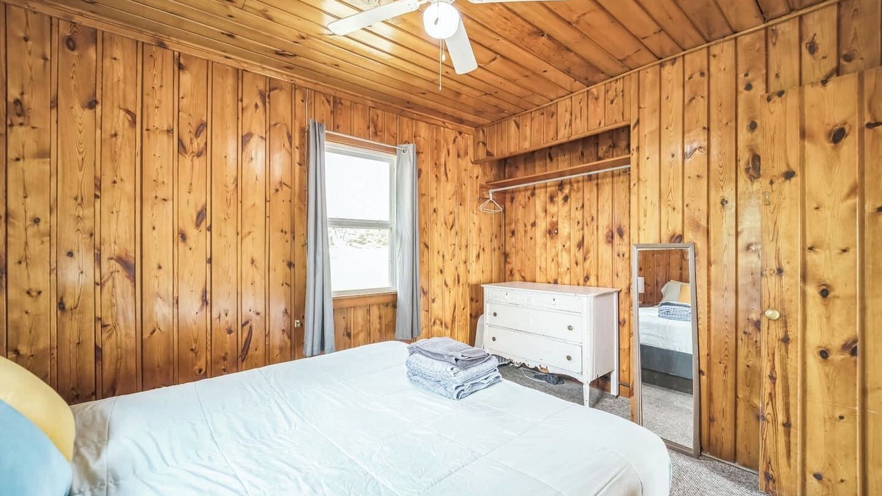 Photo of Bedroom in Oscoda