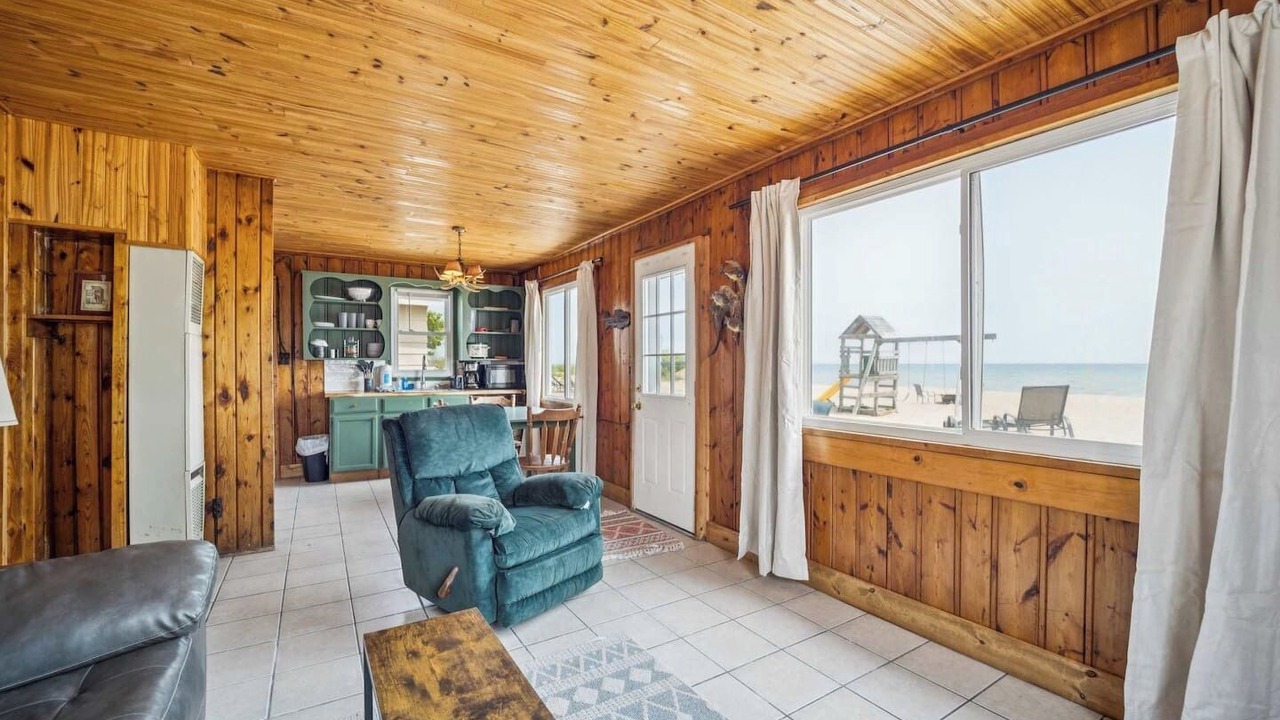 Photo of Livingroom in Oscoda