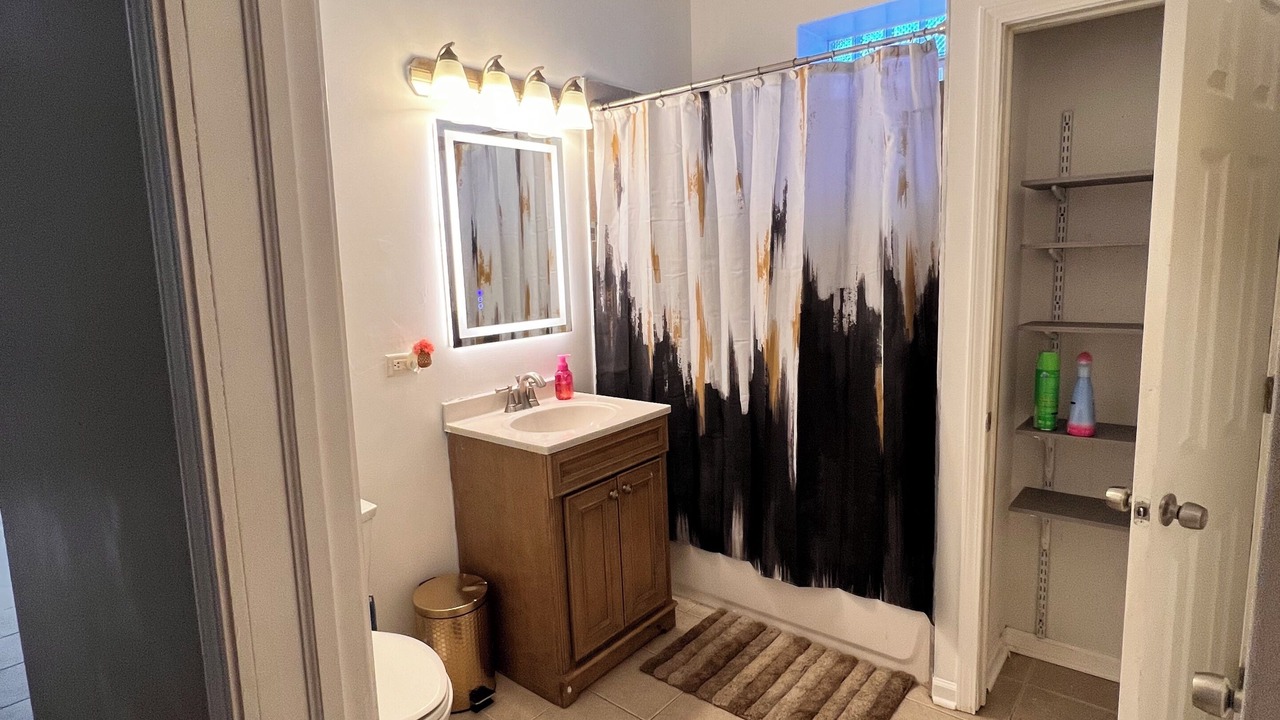 Photo of Bathroom in Roseland