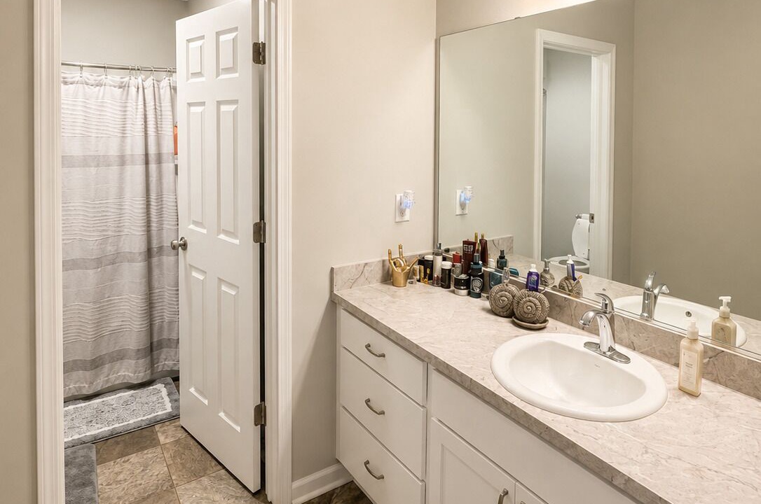 Photo of Bathroom in Marshall
