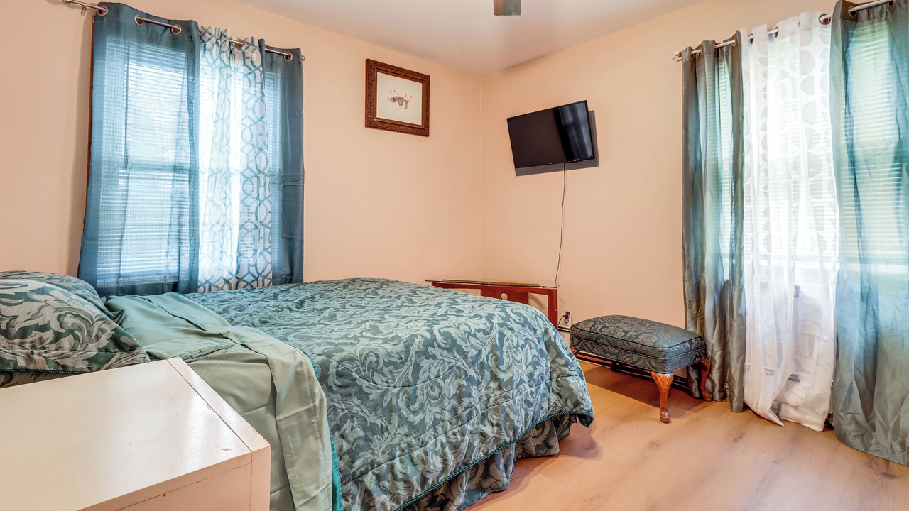 Photo of Bedroom in Farmington Hills