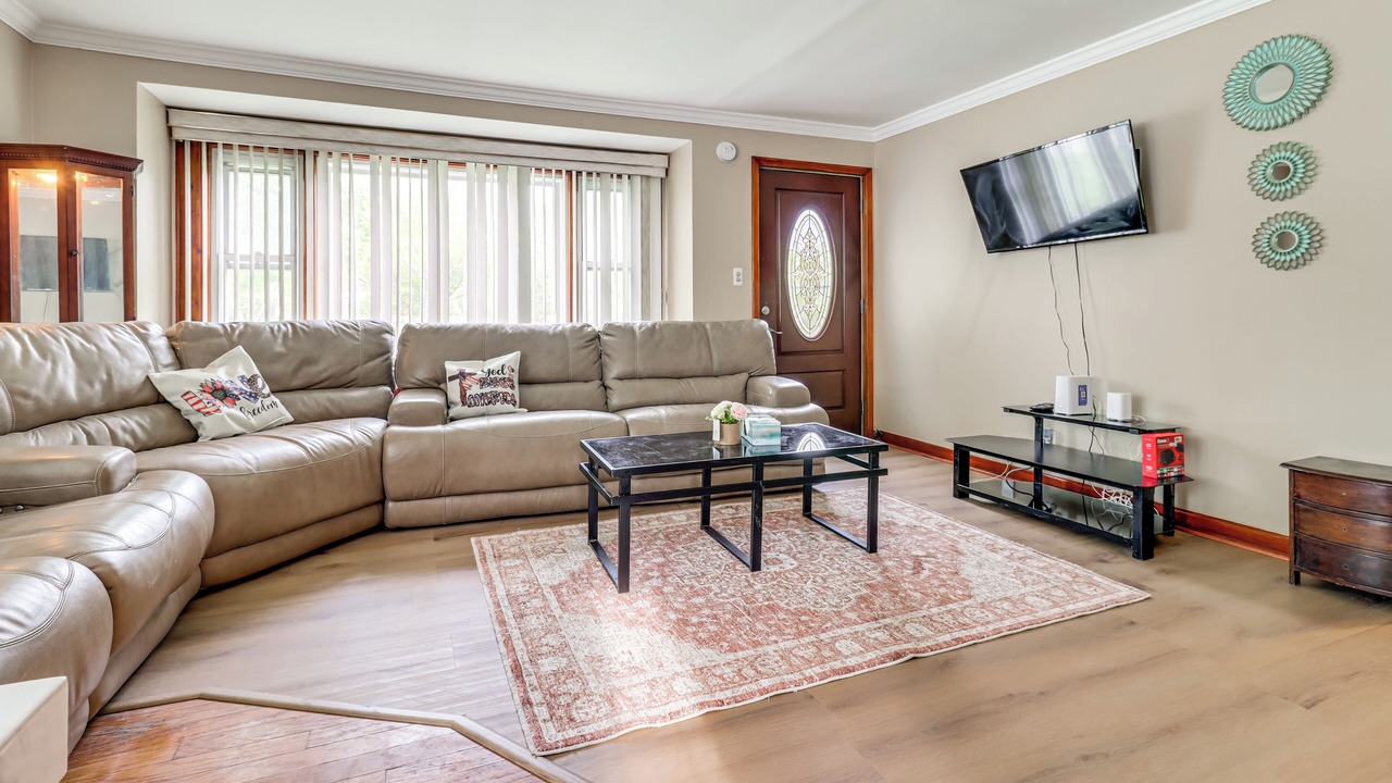 Photo of Livingroom in Farmington Hills