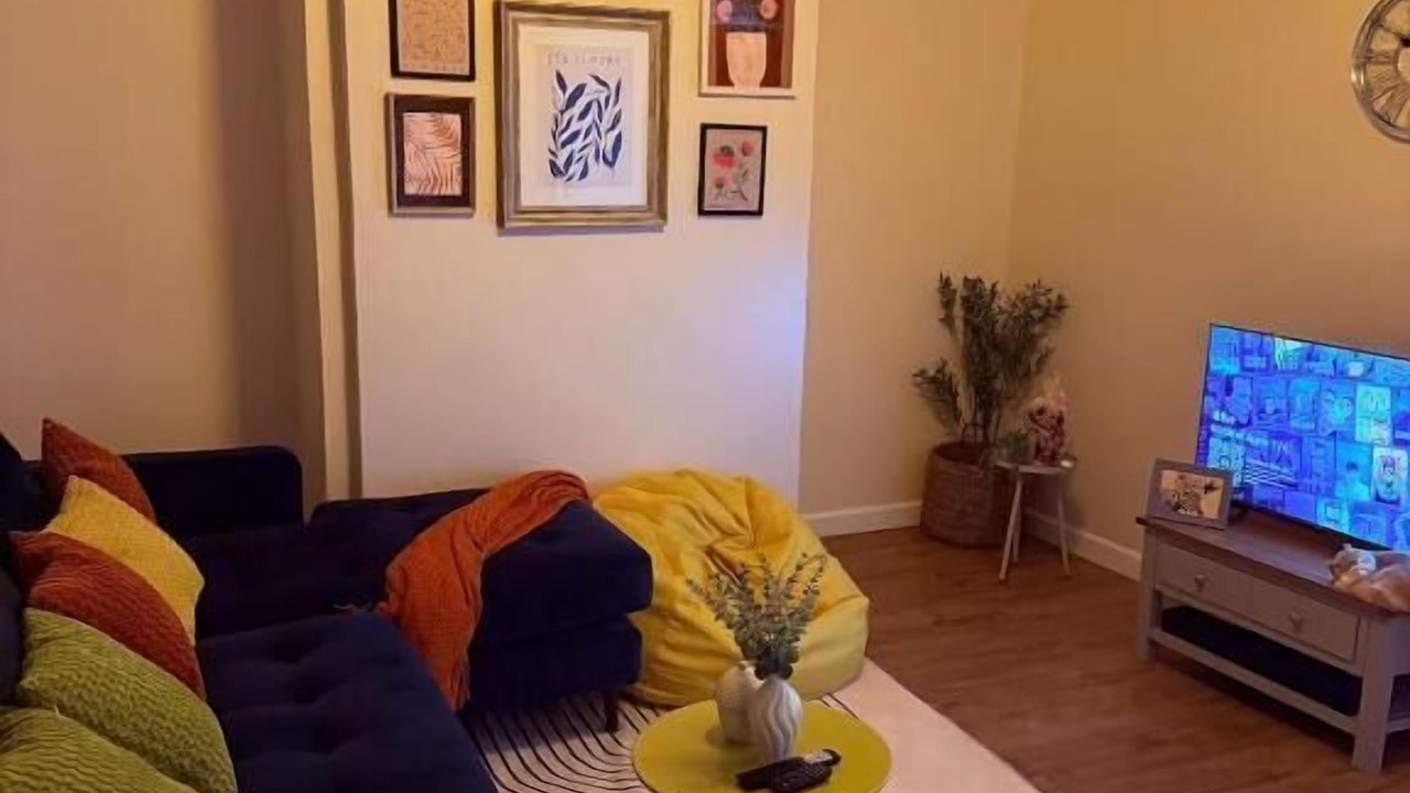 Photo of Livingroom in Dudley