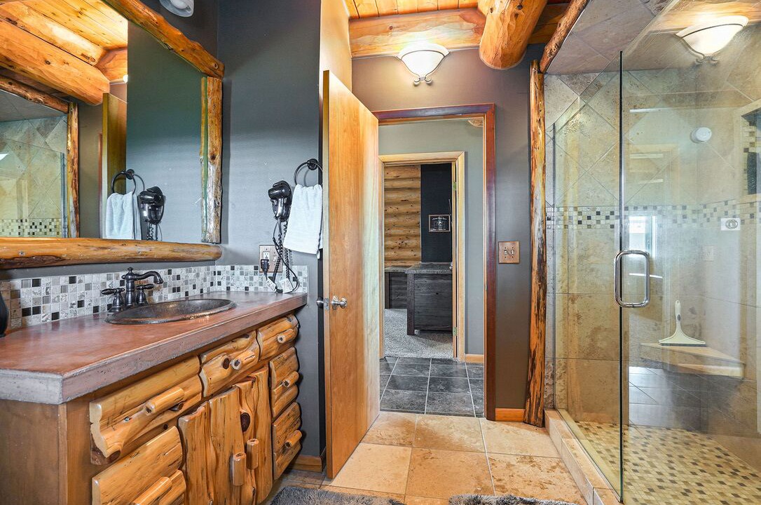 Photo of Bathroom in Smyrna