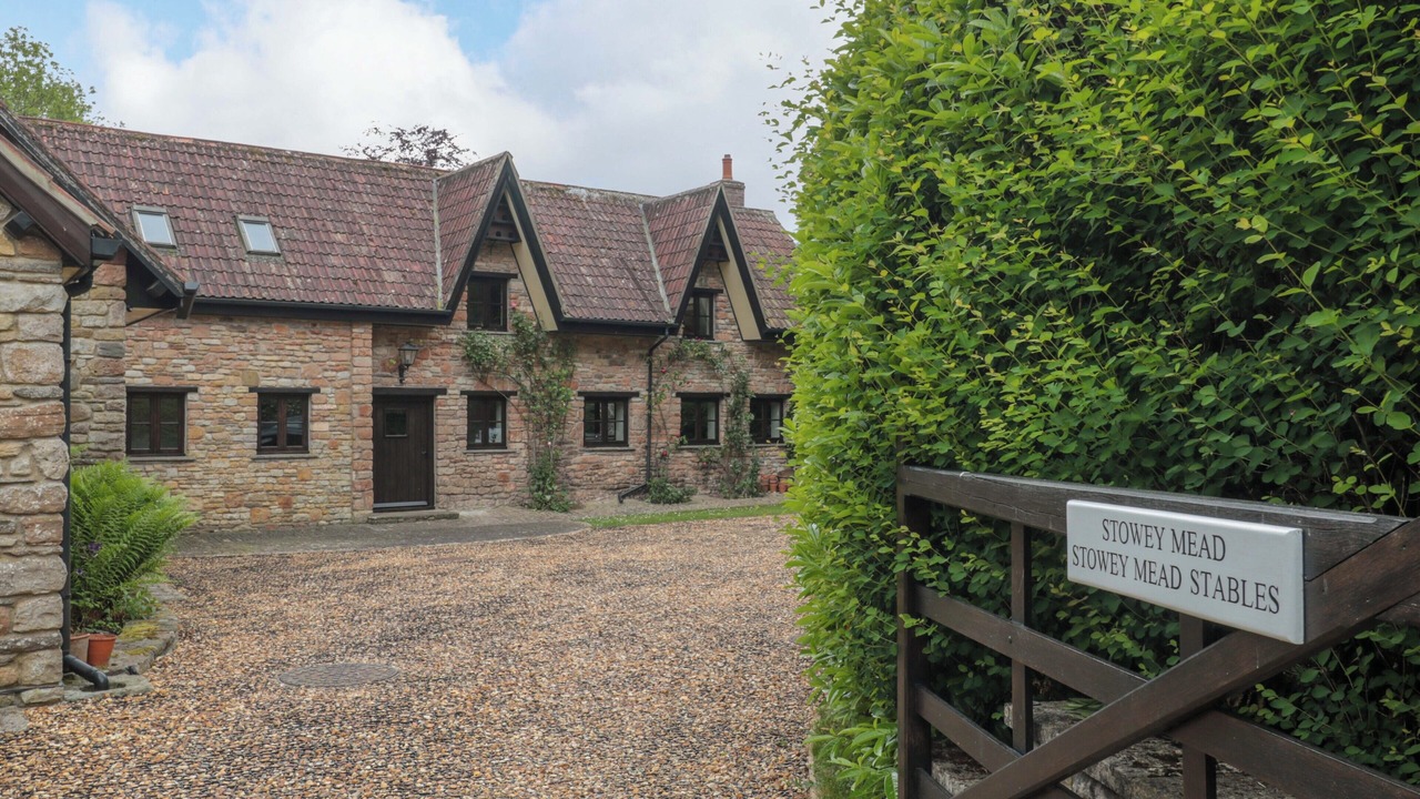 Photo of Outdoor in Bishop Sutton
