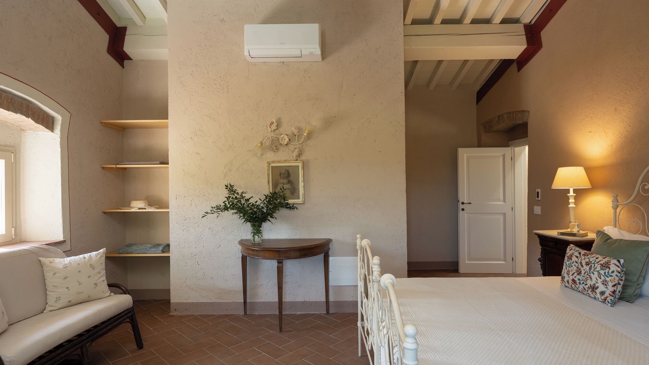 Photo of Bedroom in Collesalvetti
