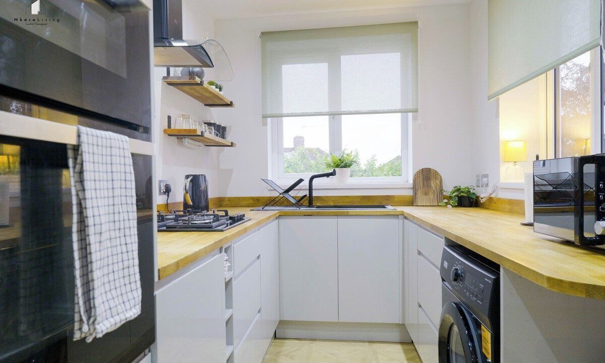 Photo of Kitchen in Oldbury
